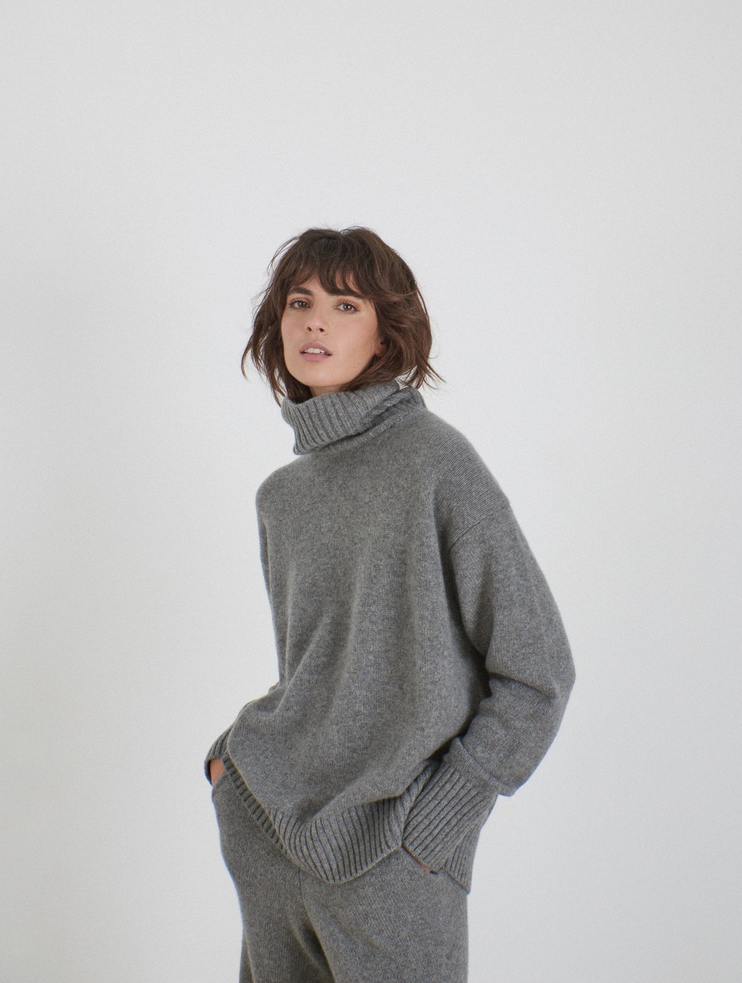 Ada, Grey, Cashmere Turtle Neck