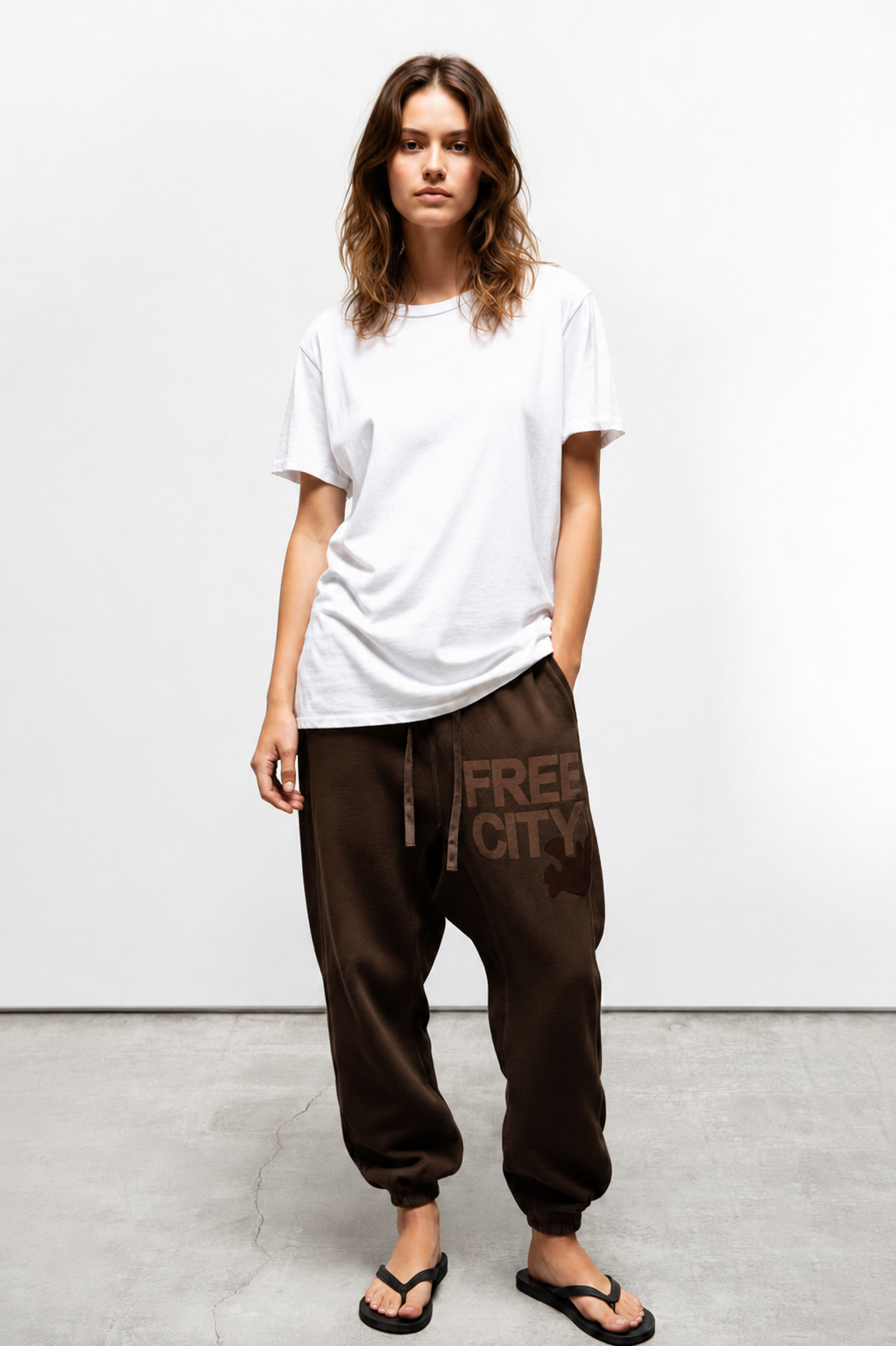 Free City Large Sunfades Pocket, Chocolate Rabbit, Sweatpant