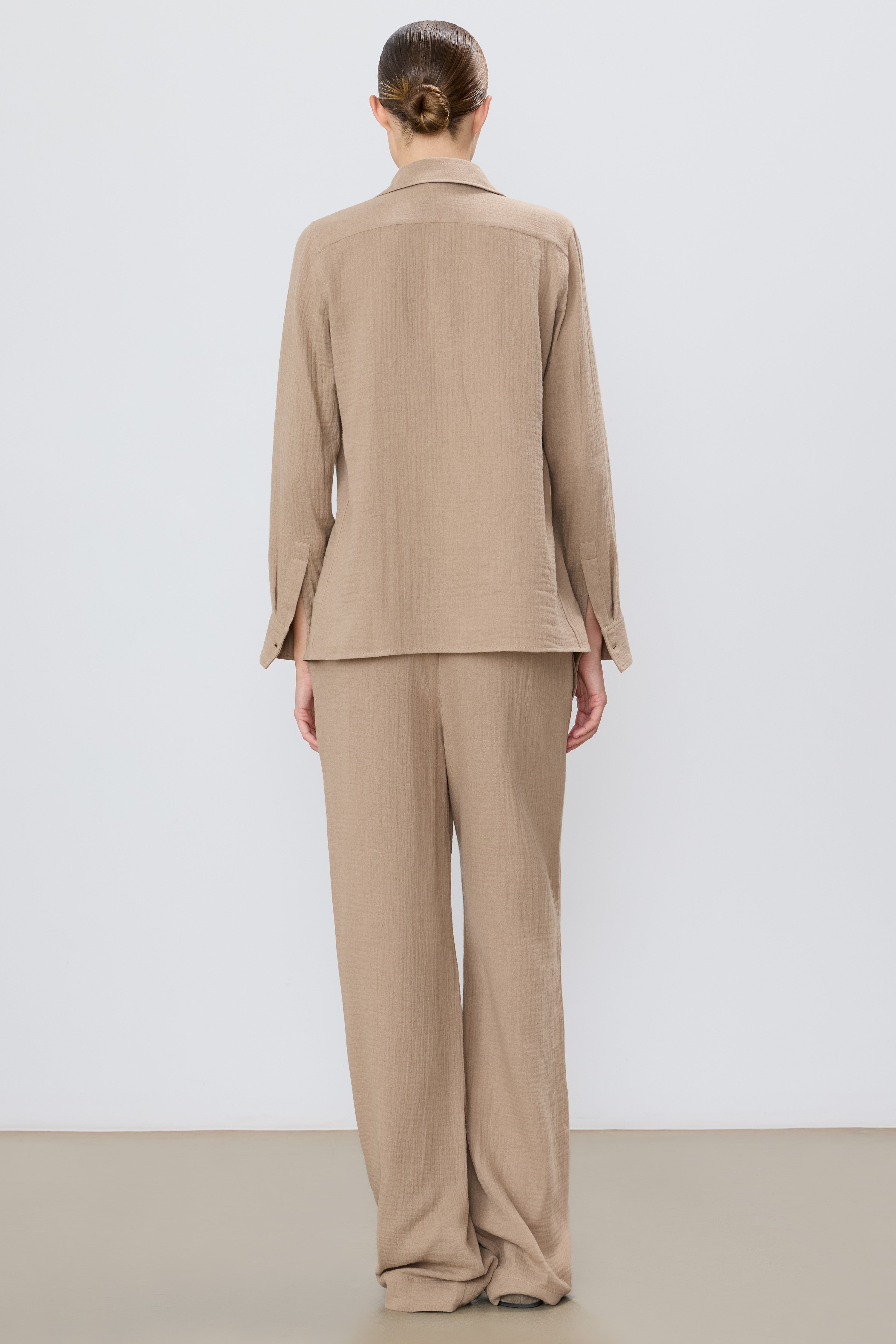 Éterne Brody, Taupe, Pant