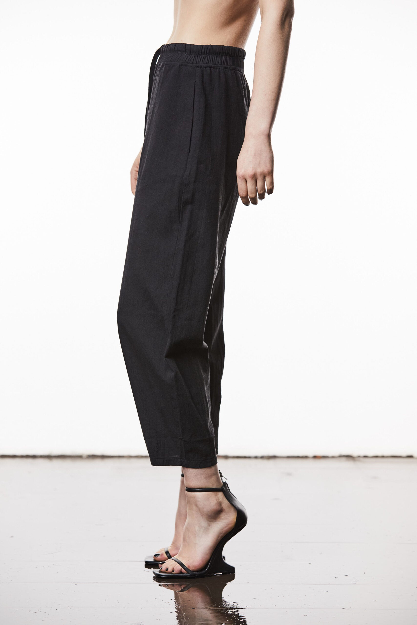 Thom/Krom W ST 414, Black, Hose