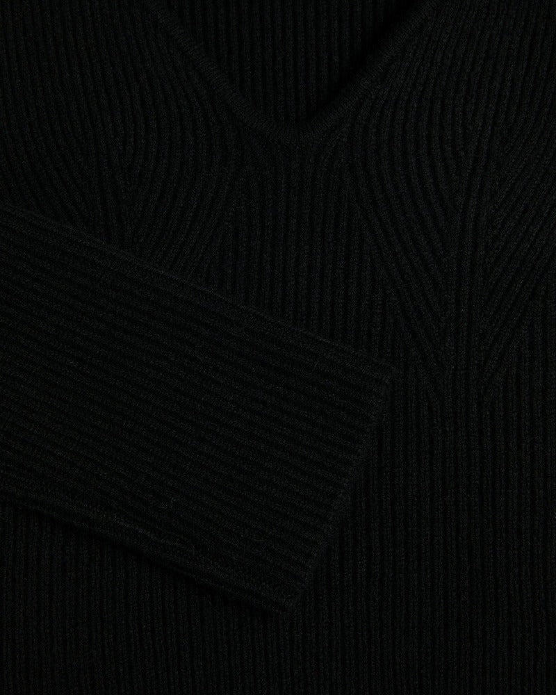 Amirah, Black, Langarmshirt