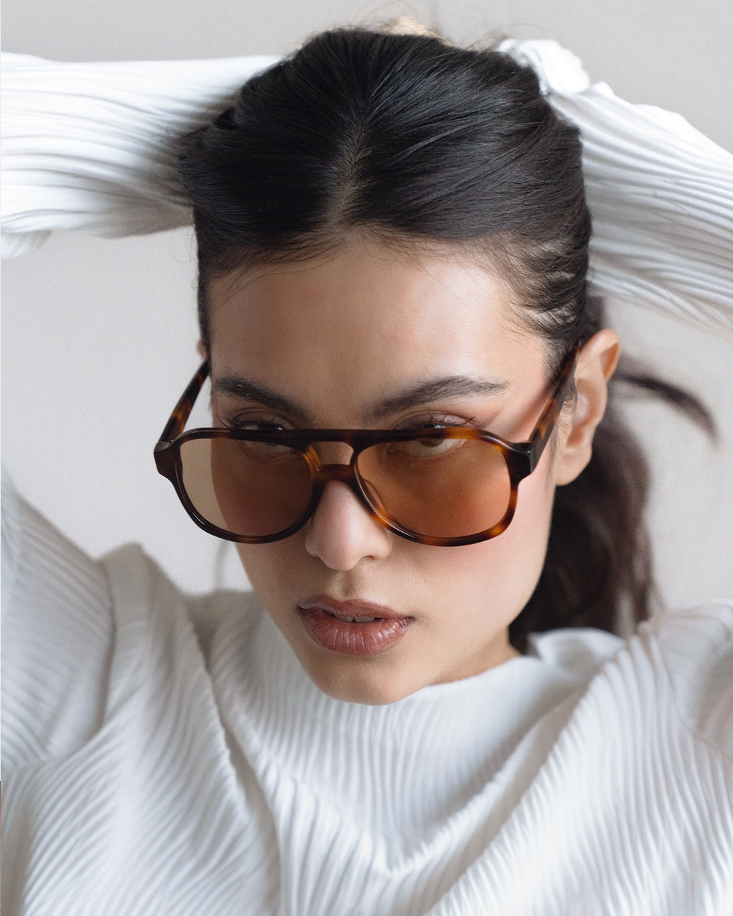 Gelo, Cinnamon, Sonnenbrille