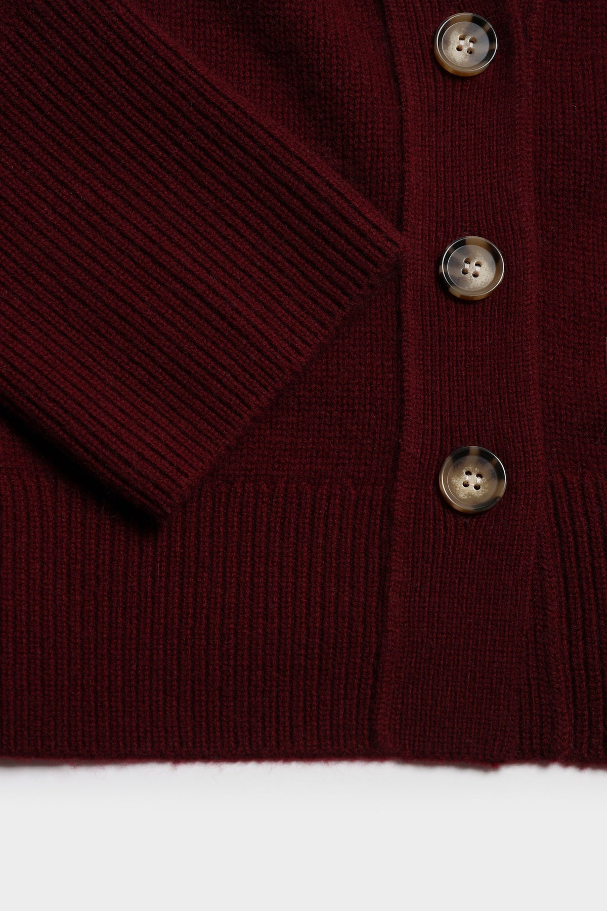Ladneri Luce, Vin, Cardigan