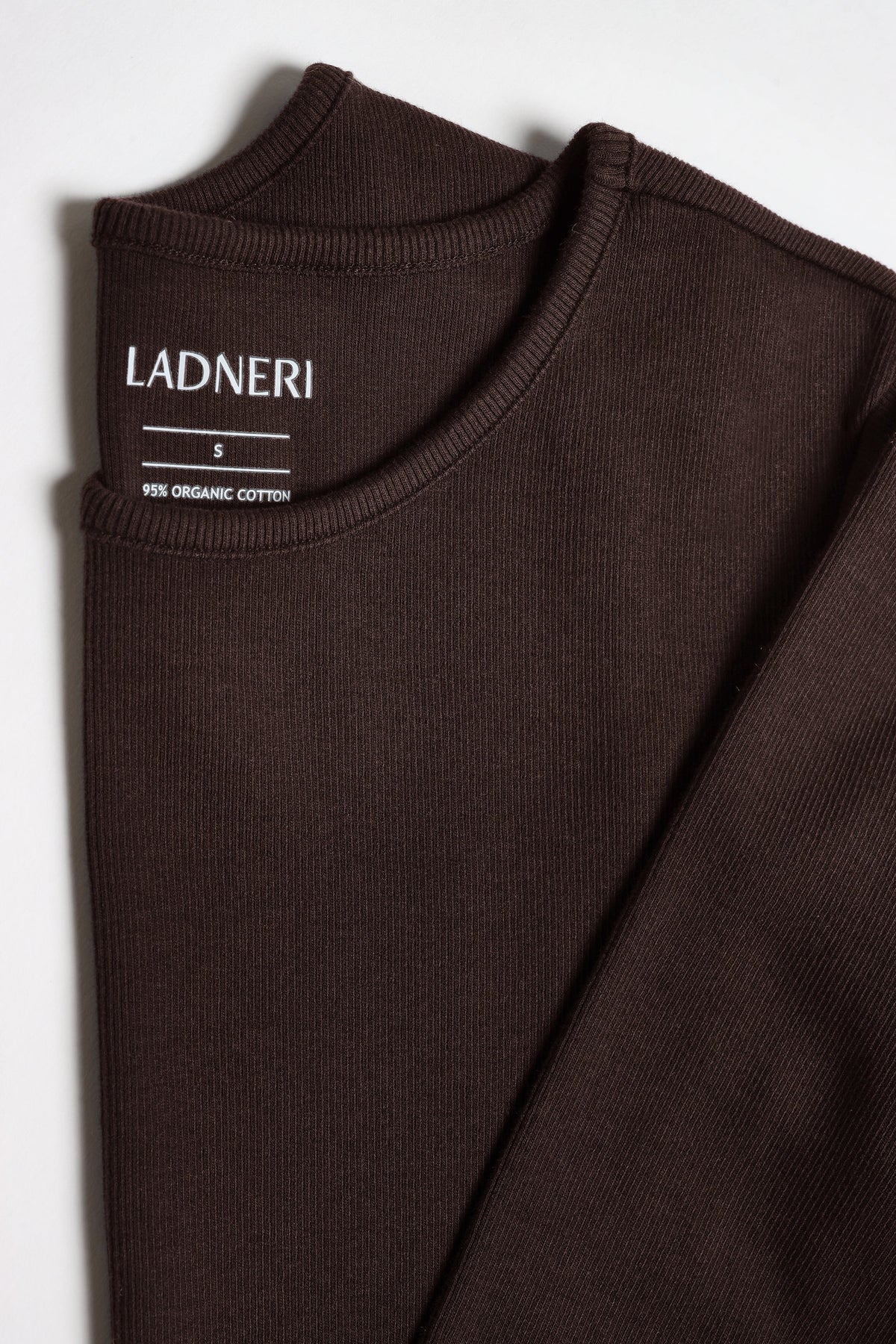 Ladneri Line, Brun Foncé, Manches Longues
