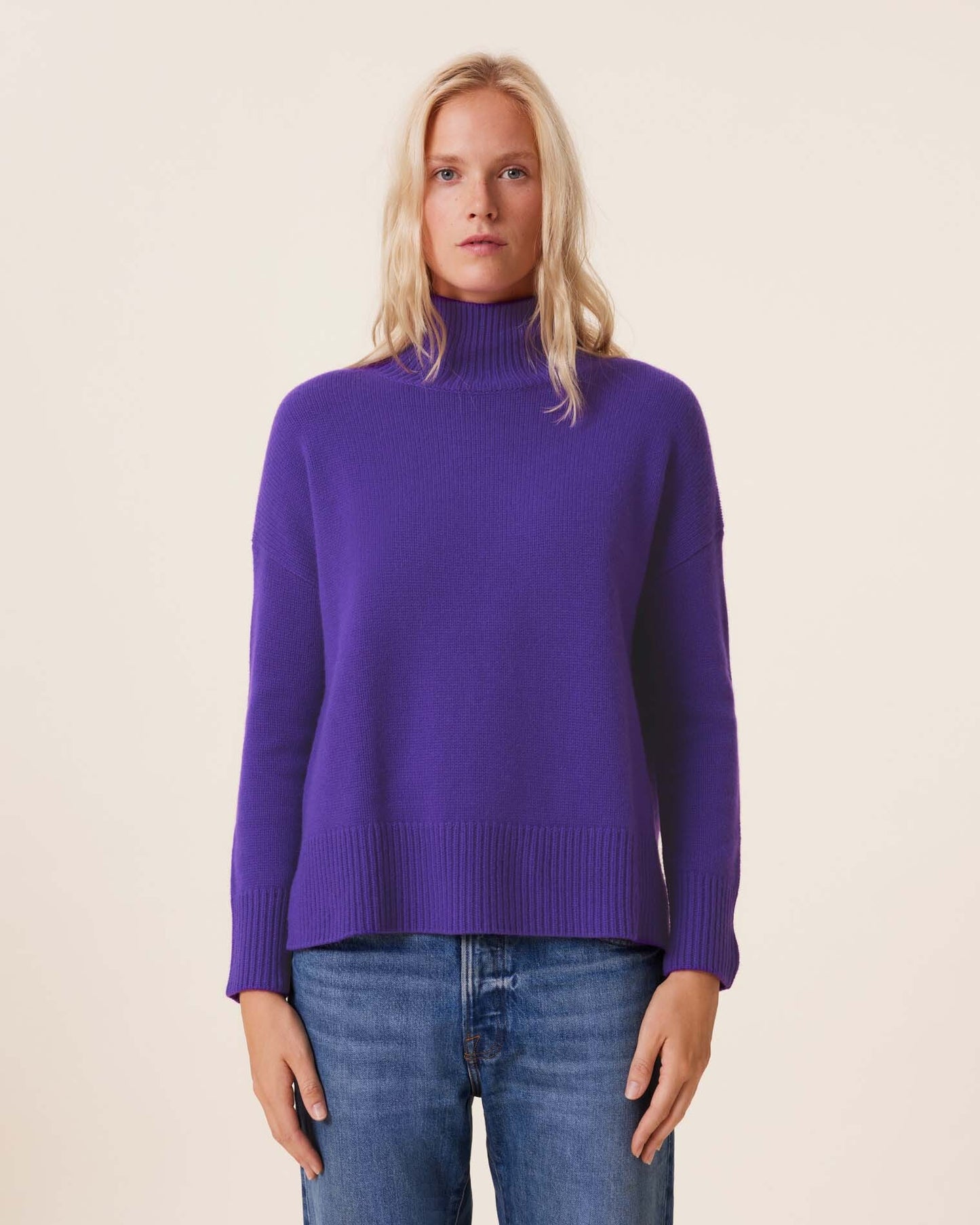 Ulla, Deep Purple, Sweater