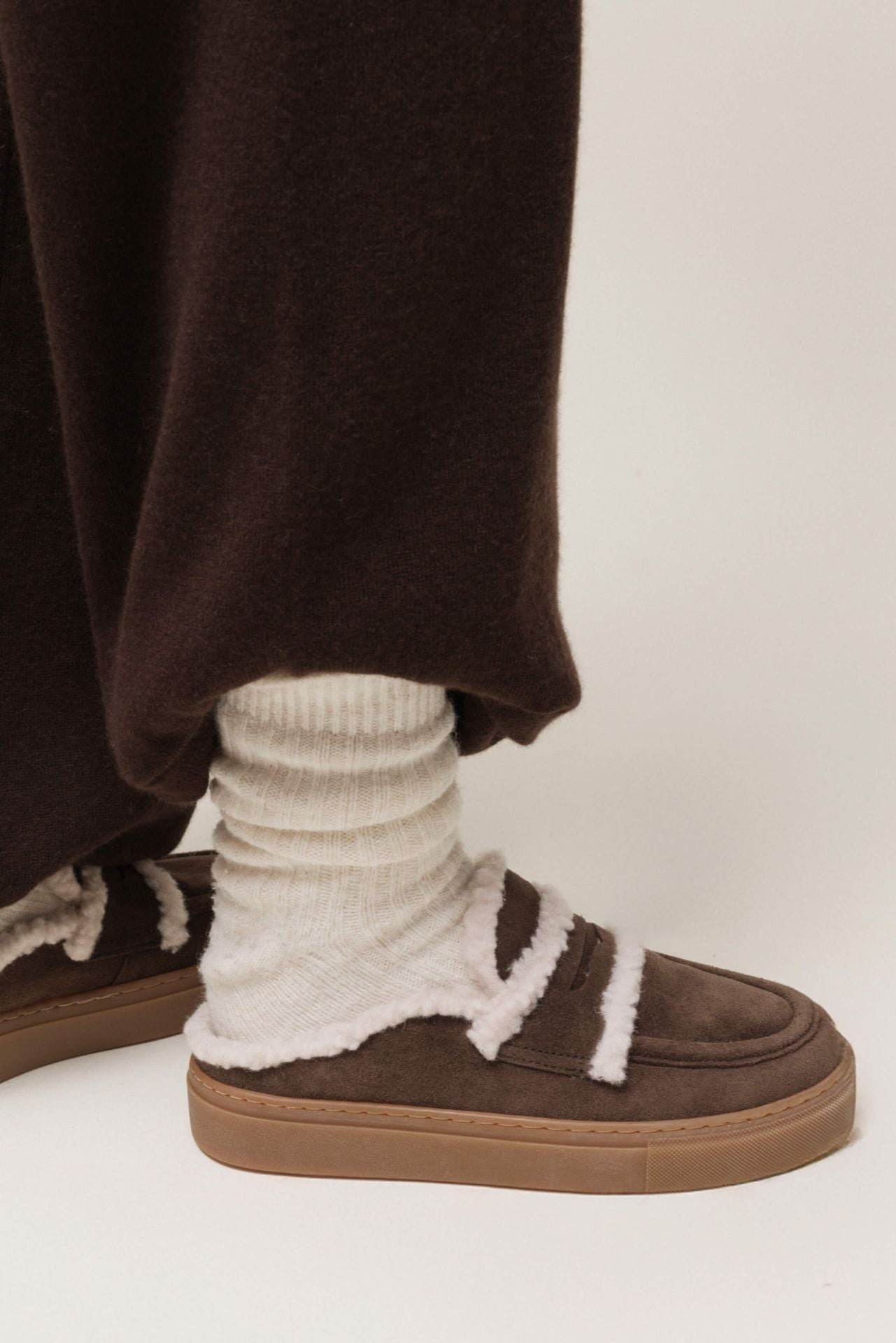 INUIKII Mule Wool, Dark Brown, Schuhe