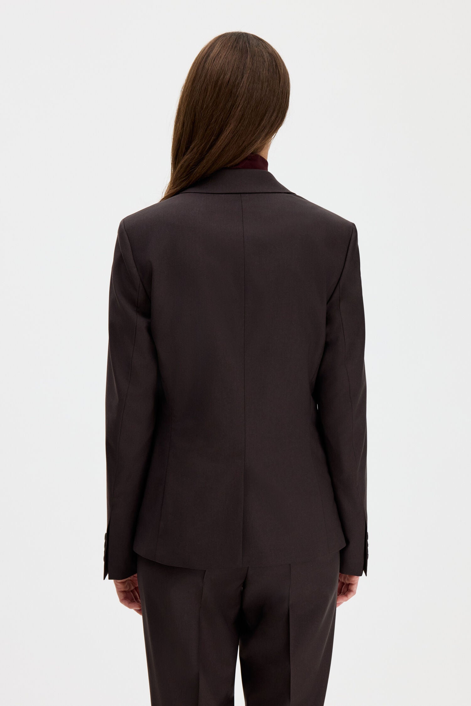 Filippa K Sasha Cool Wool Blazer in Dark Chocolate – Ansicht 4