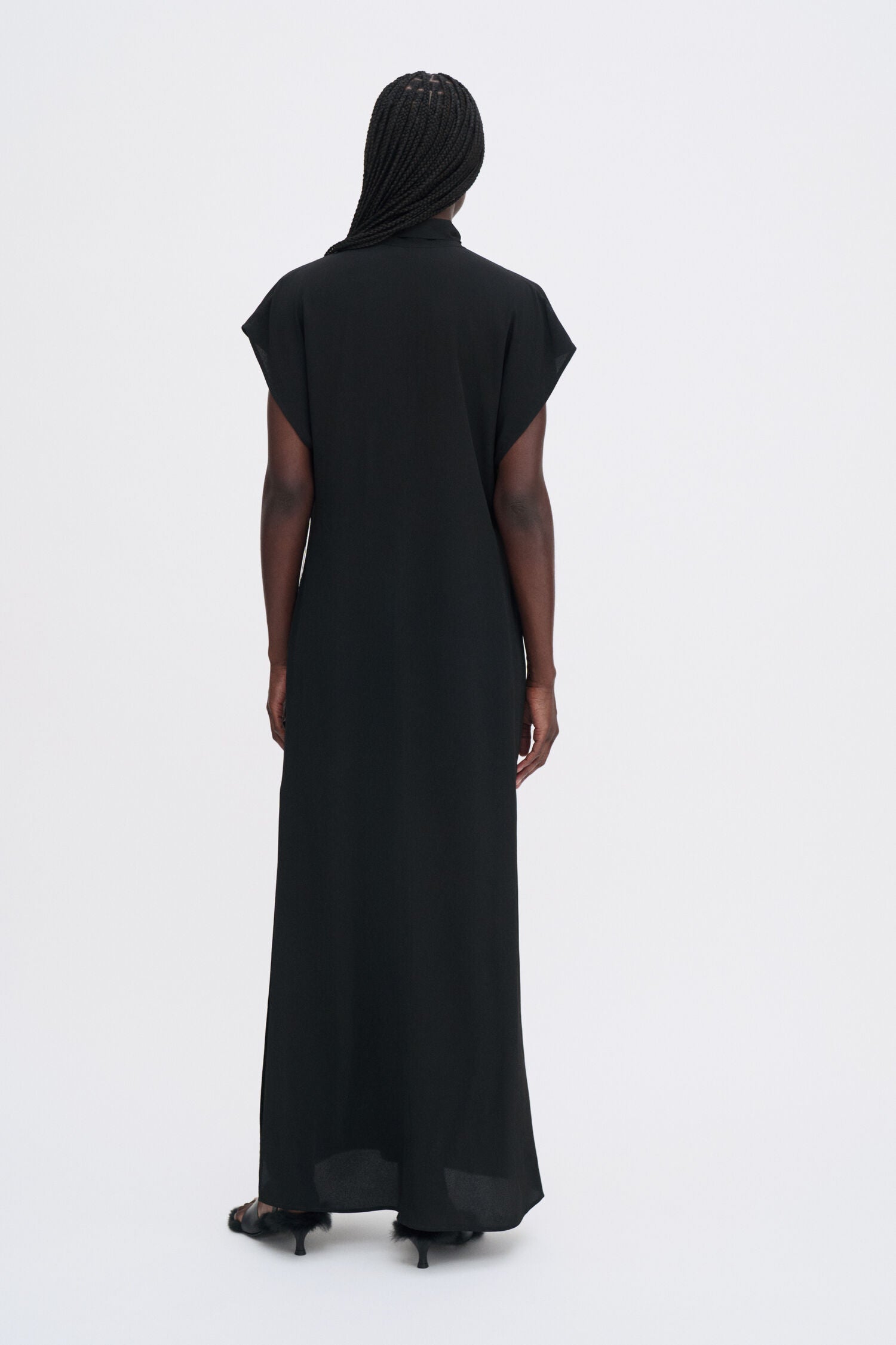 Filippa K, Schwarz, Long Tie-neck Dress