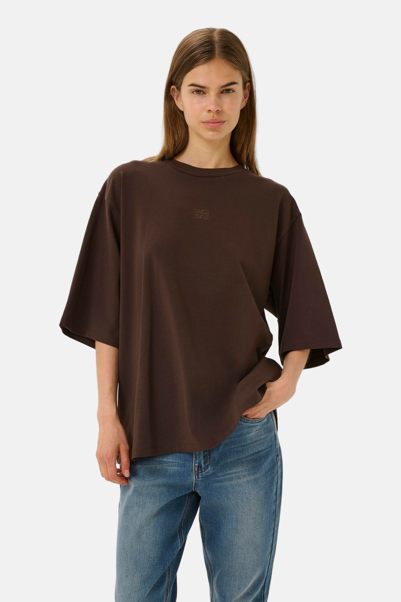 Gestuz Dami, Molé, Shirt