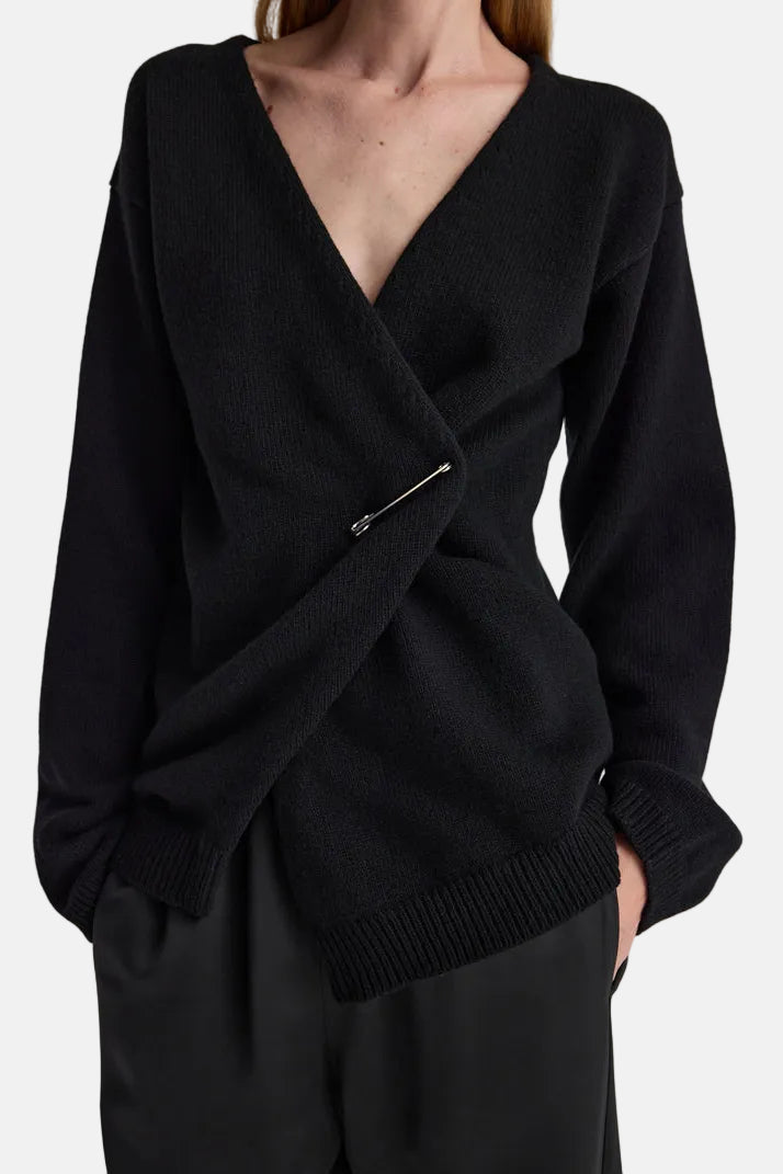 Róhe Off-Shoulder Wrap Cardigan in Black, Ansicht 3