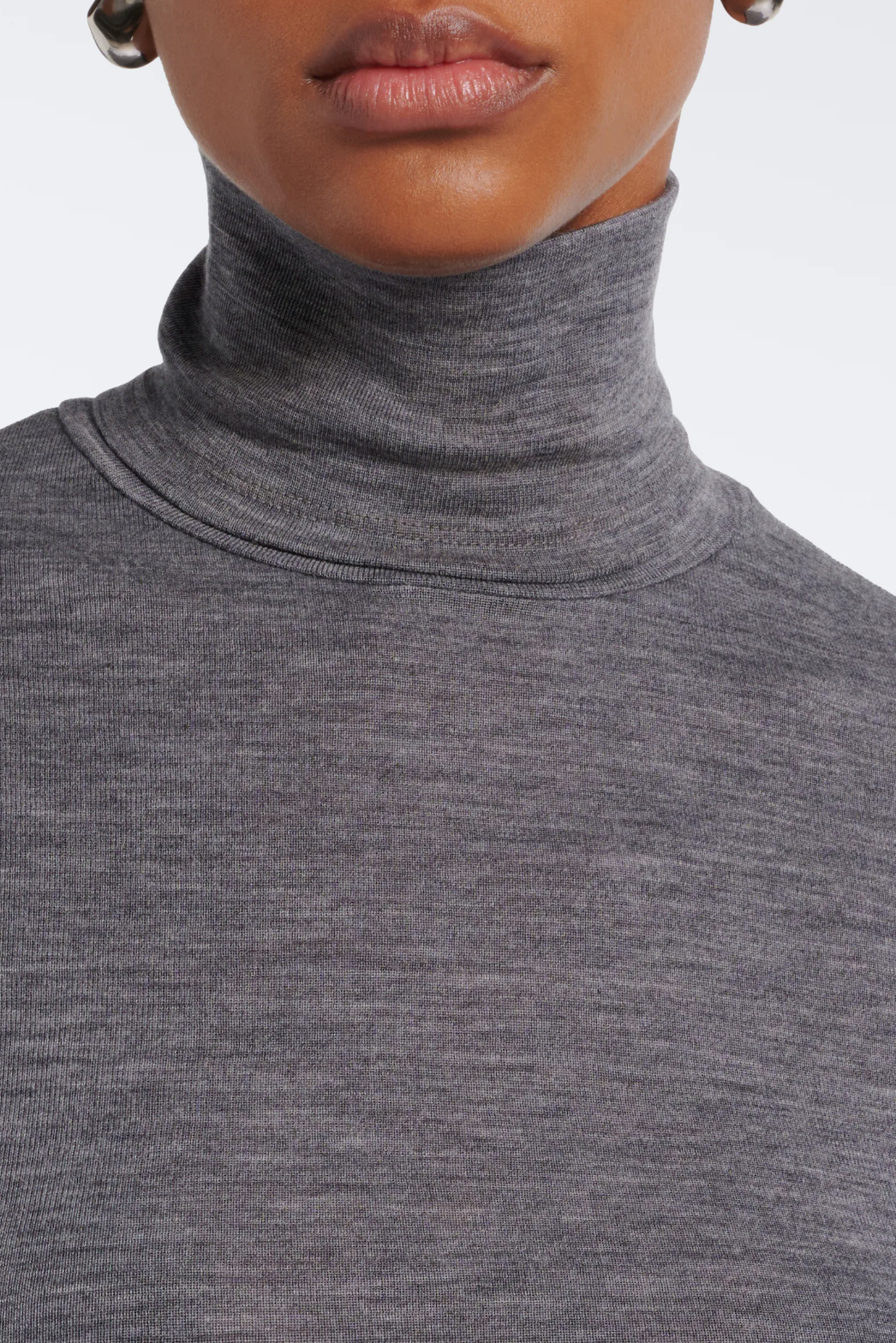 Róhe Fine Merino, Gris moyen chiné, Col roulé