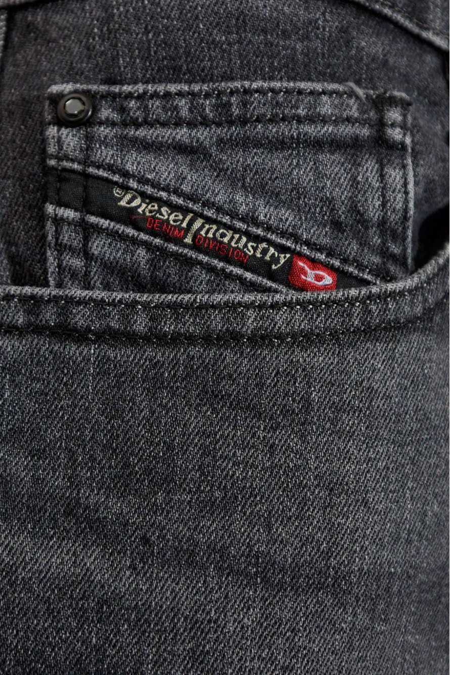 Diesel 1988 D-Ark, Dunkelgrau, Jeans