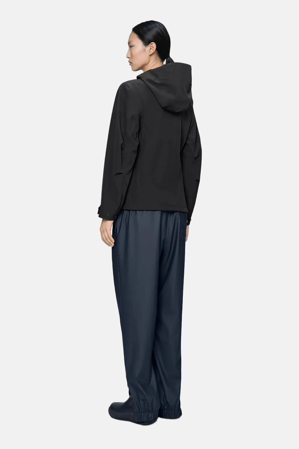 Rains Suva Softshell W Black Jacke W3T1 Jacke in Schwarz – Ansicht 3