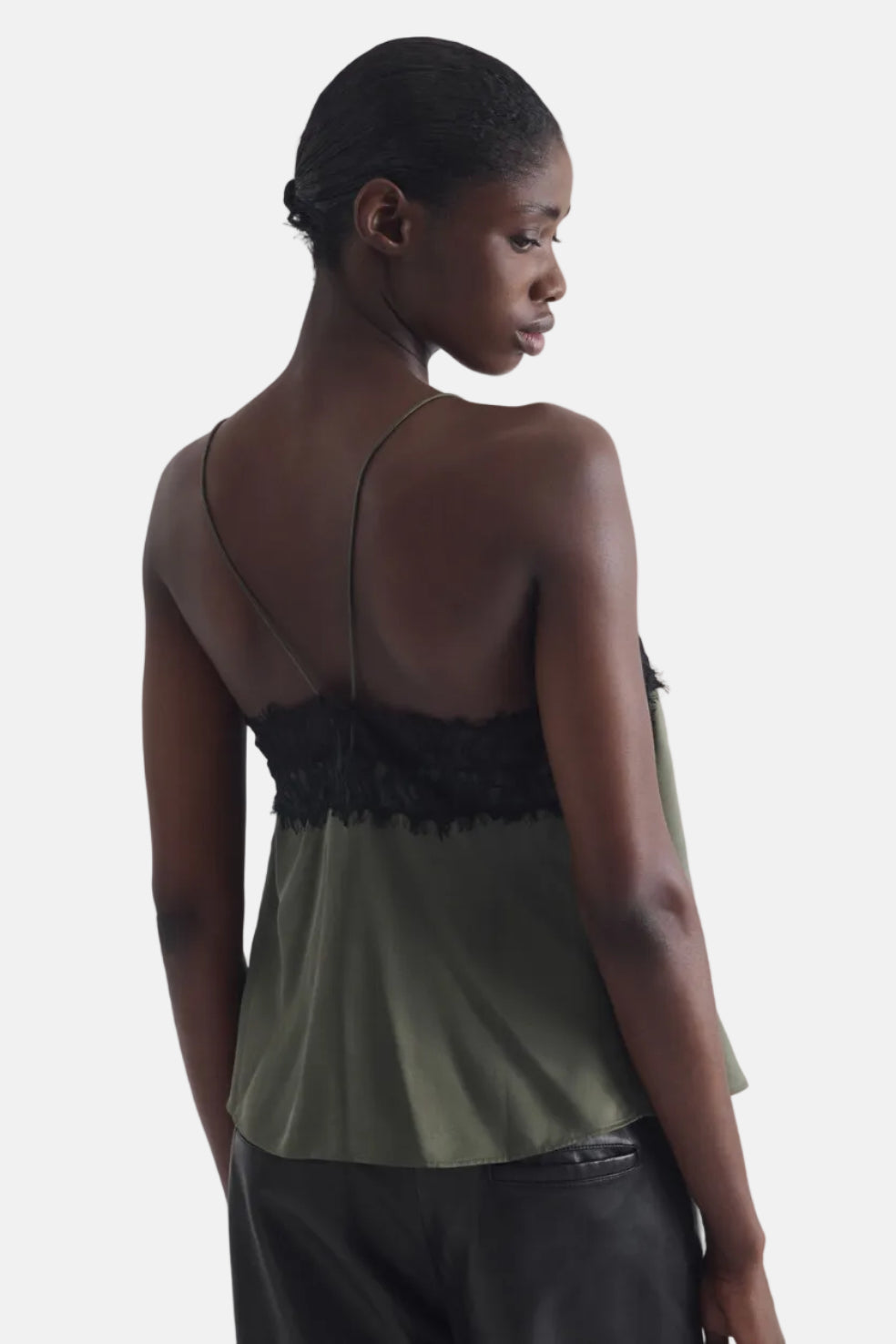 IRO Newin, Lichen, Top